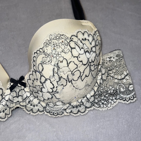 Victoria Secret Dream Angels Lined Demi 36B - Picture 3 of 6